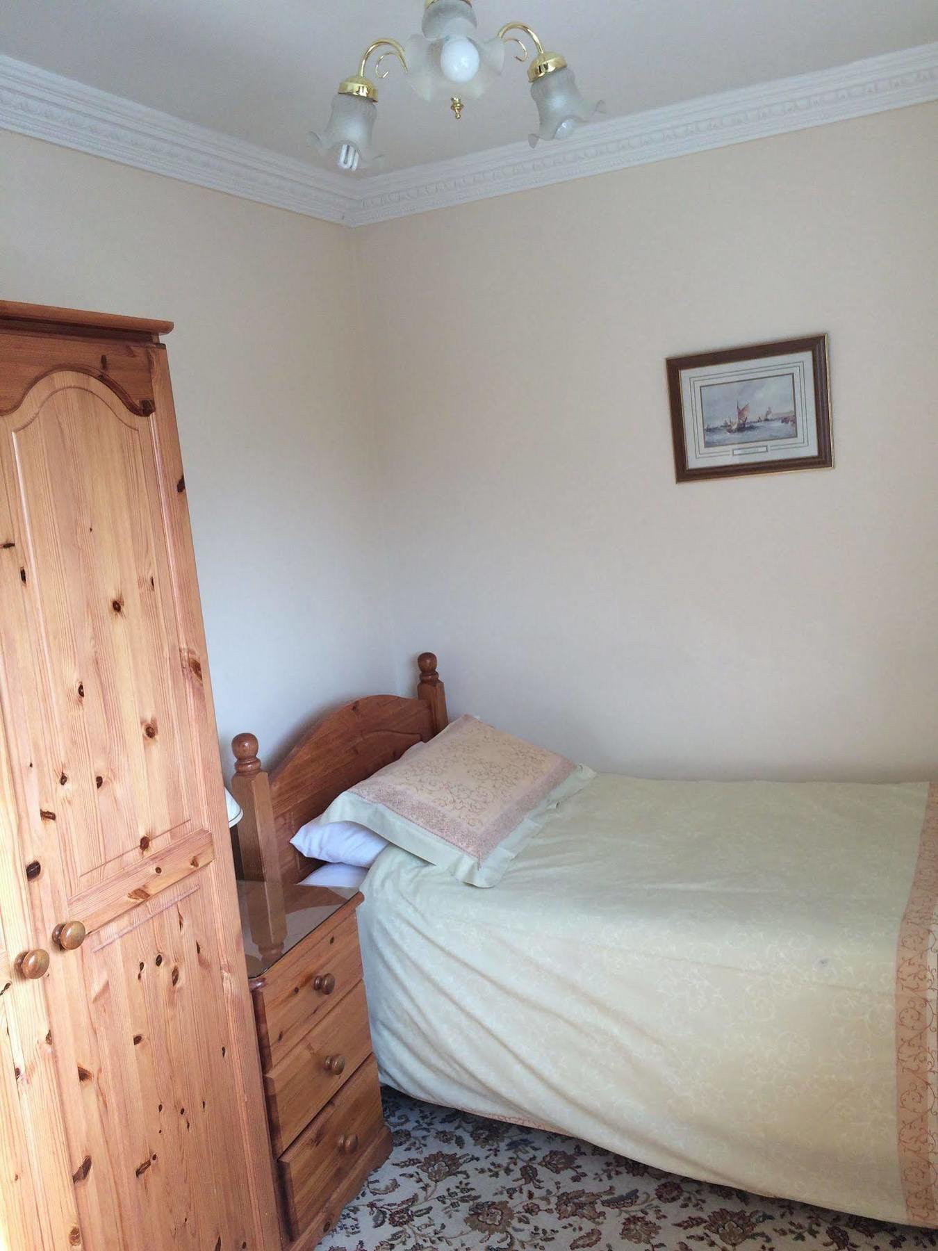 Half Moon Hotel Alford  Εξωτερικό φωτογραφία